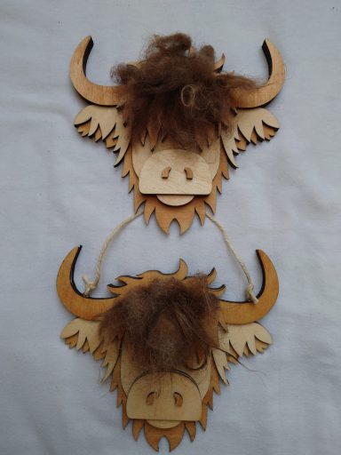 Highland Cow mit Echtfell